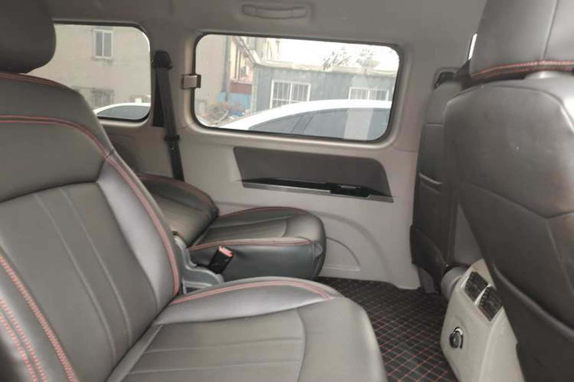 Used FORTHING Lingzhi 2018 M3 1.6L 7-Seater Comfort Model Left Rear Seat