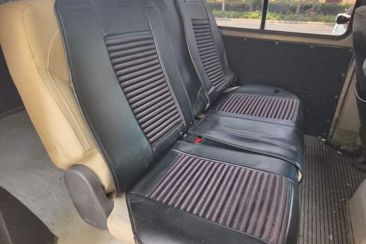 Used FORTHING Lingzhi 2018 M3 1.5L 5-Seat Base Model Left Rear Seat