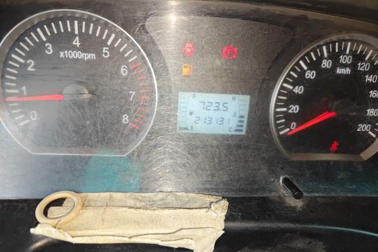 Used FORTHING Lingzhi 2018 M3 1.6L 7-Seater Comfort Model Odometer Close Up