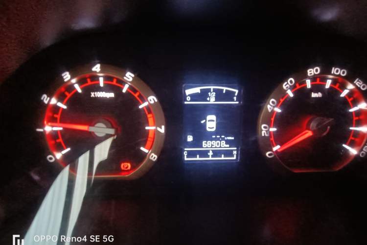 Used FORTHING Lingzhi 2018 M5 1.6L 7-Seater Luxury Model Odometer Close Up