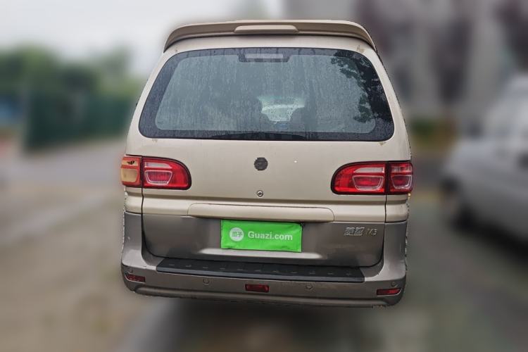Used FORTHING Lingzhi 2018 M3 1.6L 7-Seater Comfort Model Rear