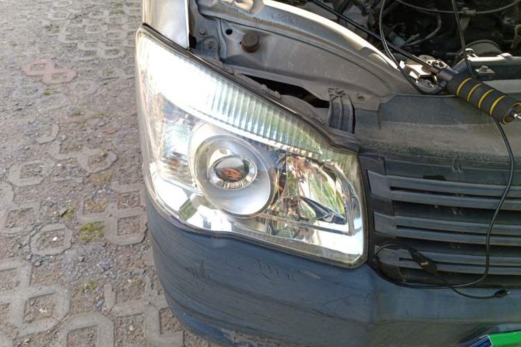 Used FORTHING Lingzhi 2018 V3L 1.6L 2-Seat Logistics Version Right Front Headlight