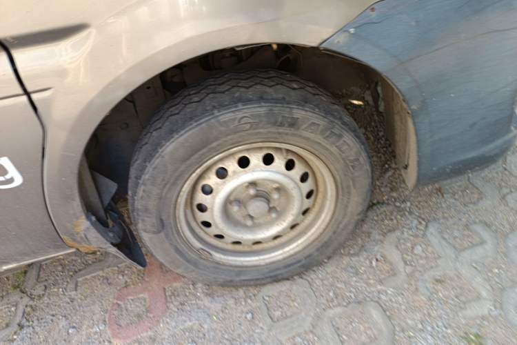 Used FORTHING Lingzhi 2018 V3L 1.6L 2-Seat Logistics Version Right Front Wheel Hub