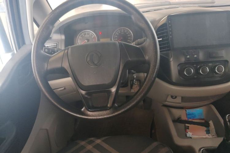 Used FORTHING Lingzhi 2018 M3 1.5L 5-Seat Base Model Steering Wheel