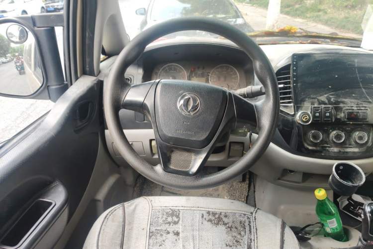 Used FORTHING Lingzhi 2018 M3 1.6L 7-Seater Comfort Model Steering Wheel