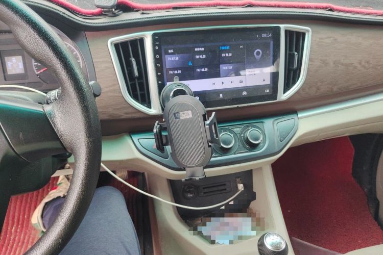 Used FORTHING Lingzhi 2019 M5L 1.6L 7-Seater Exclusive Model China VI Standard Audio And AC Panel