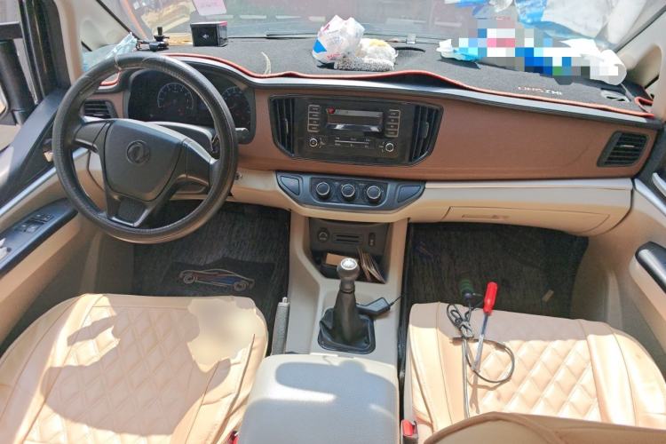 Used FORTHING Lingzhi 2019 M5L 1.6L 7-Seater Exclusive Model China VI Standard Center Console