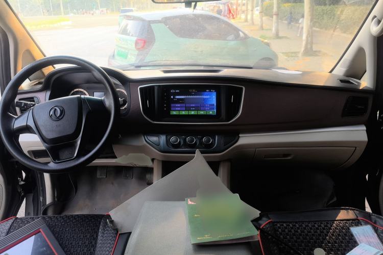 Used FORTHING Lingzhi 2019 M5 1.6L 7-Seater Base Model China VI Center Console