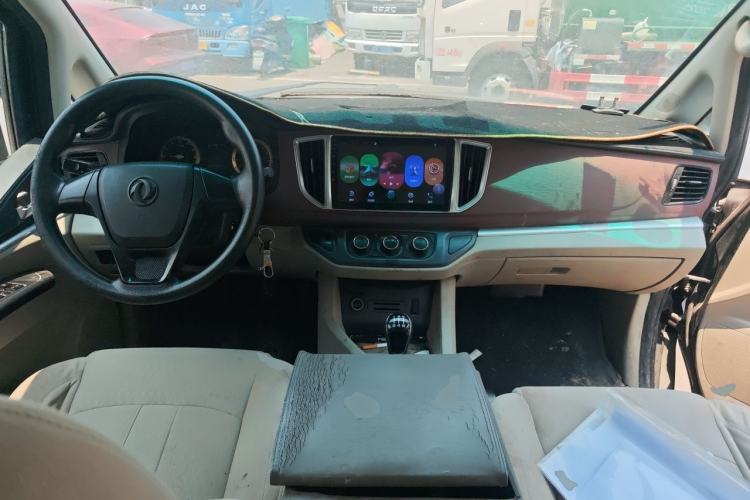 Used FORTHING Lingzhi 2019 M5L 1.6L 7-Seater Base Model China VI Standard Center Console