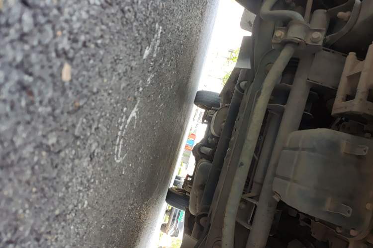 Used FORTHING Lingzhi 2019 M5L 1.6L 7-Seater Standard Model China VI Chassis Front