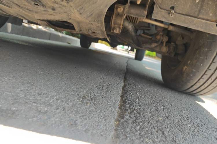 Used FORTHING Lingzhi 2019 V3 1.6L 2-Seat Standard Model China VI Chassis Front Left
