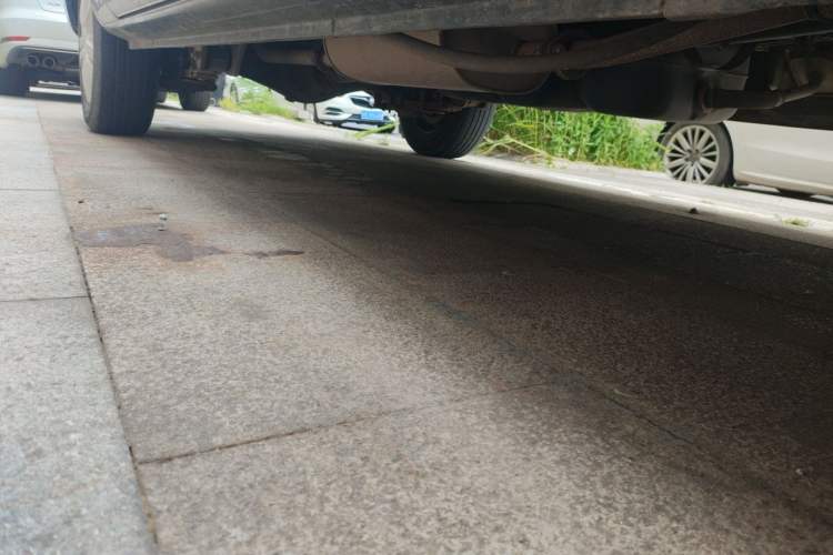 Used FORTHING Lingzhi 2019 M5L 1.6L 7-Seater Base Model China VI Standard Chassis Front Right