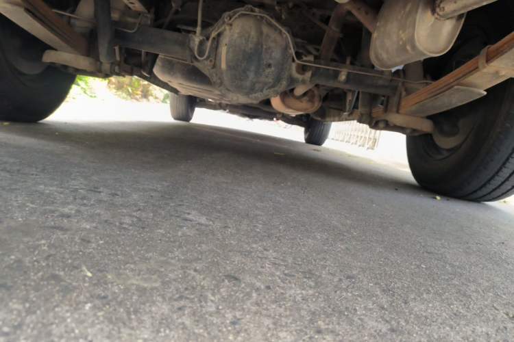 Used FORTHING Lingzhi 2019 M5L 1.6L 7-Seater Base Model China VI Standard Chassis Rear