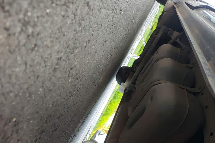 Used FORTHING Lingzhi 2019 M5L 1.6L 7-Seater Standard Model China VI Chassis Rear Left