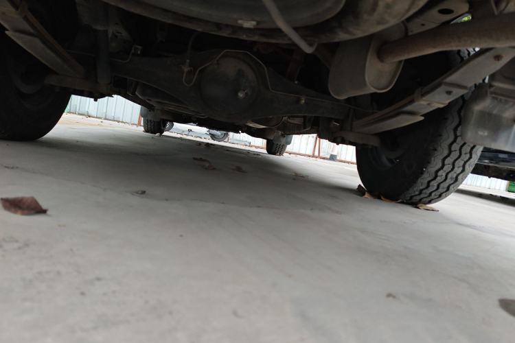 Used FORTHING Lingzhi 2019 V3 1.6L 2-Seat Standard Model China VI Chassis Rear