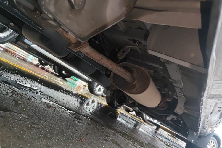 Used FORTHING Lingzhi 2019 Facelifted M5L 1.6L 7-Seater Base Model China VI Standard Chassis Rear Right