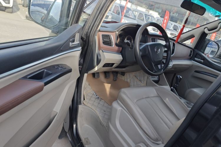 Used FORTHING Lingzhi 2019 M5L 1.6L 7-Seater Luxury Model China VI Standard Driver Seat