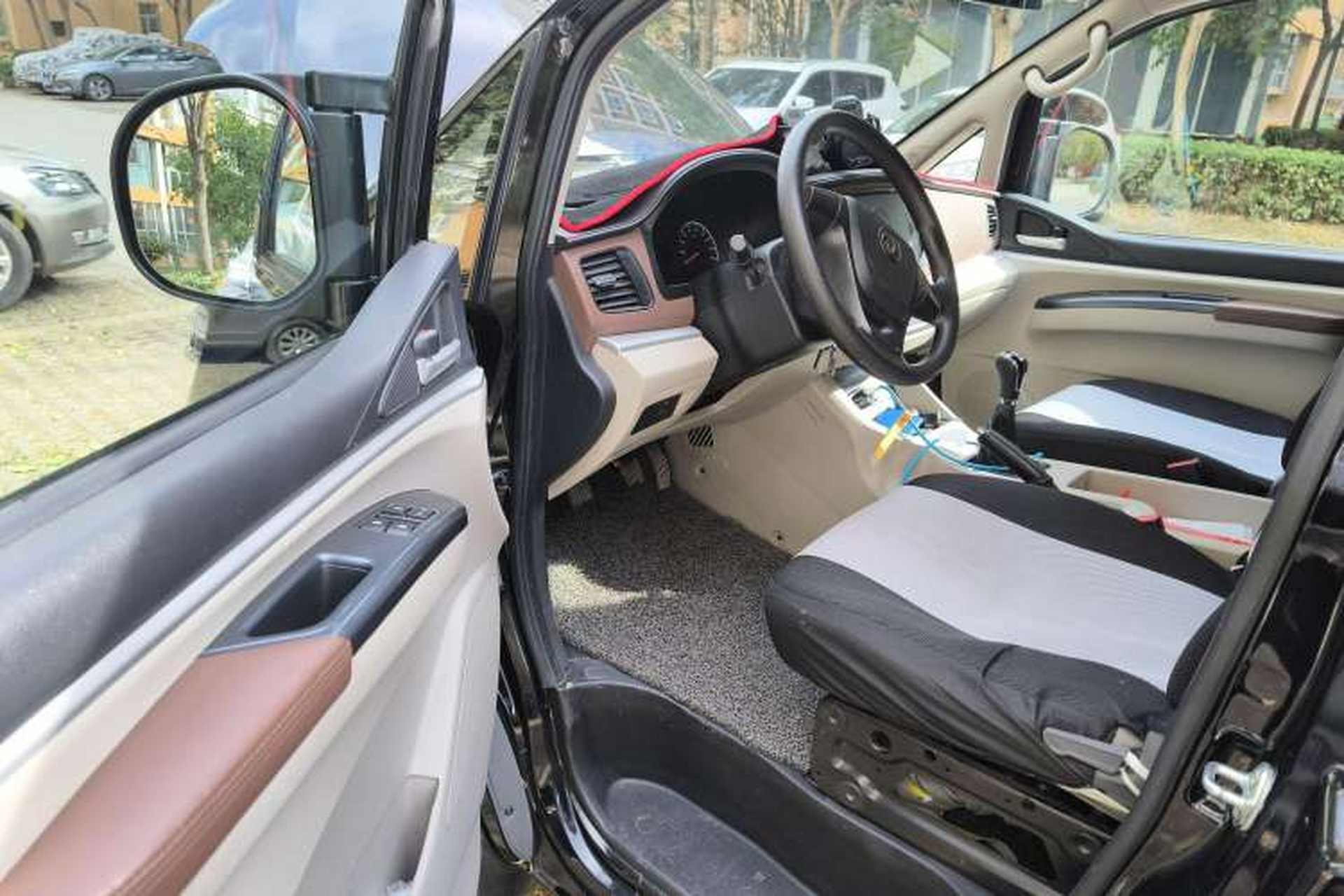 Used FORTHING Lingzhi 2019 V3 1.6L 2-Seat Standard Model China VI Driver Seat