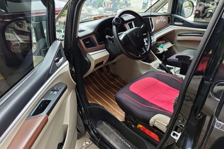 Used FORTHING Lingzhi 2019 M5L 1.6L 7-Seater Base Model China VI Standard Driver Seat