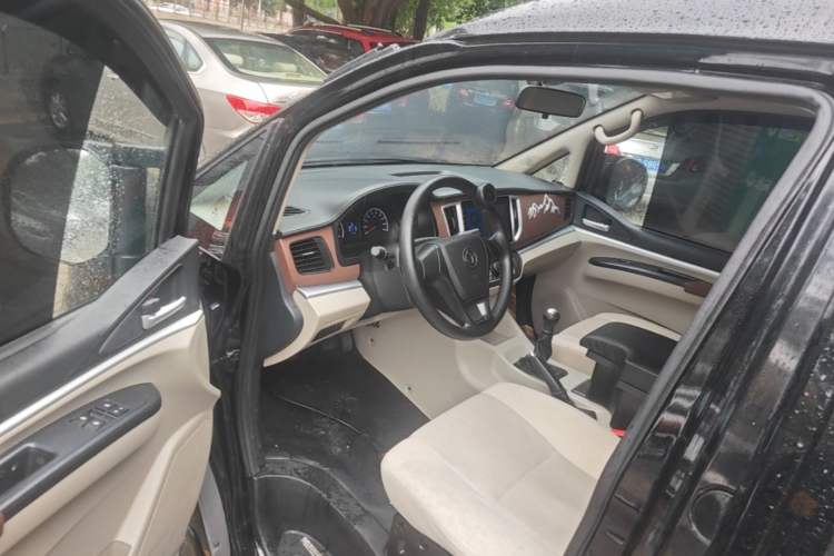 Used FORTHING Lingzhi 2019 M5L 1.6L 7-Seater Exclusive Model China VI Standard Driver Seat