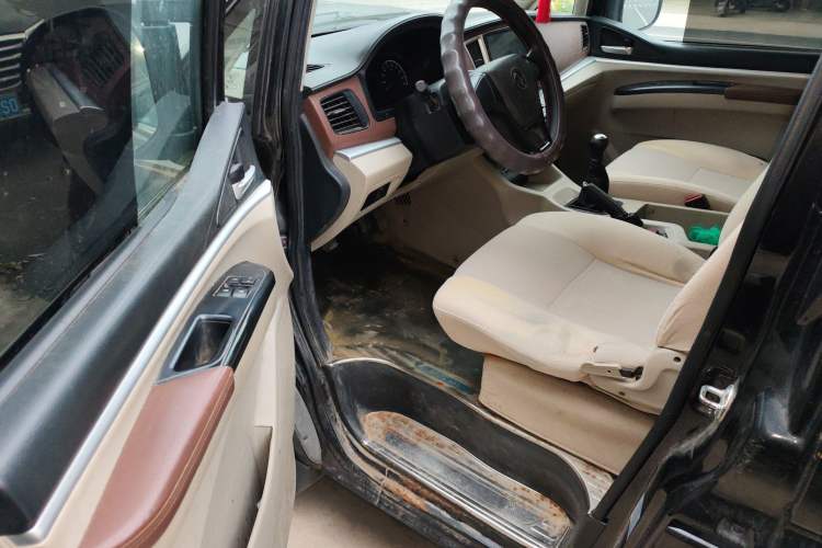 Used FORTHING Lingzhi 2019 M5L 1.6L 7-Seater Exclusive Model China VI Standard Driver Seat