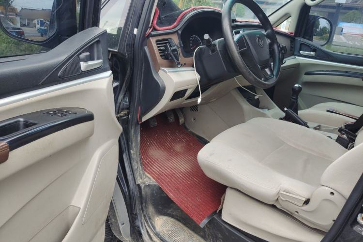 Used FORTHING Lingzhi 2019 M5L 1.6L 7-Seater Exclusive Model China VI Standard Driver Seat