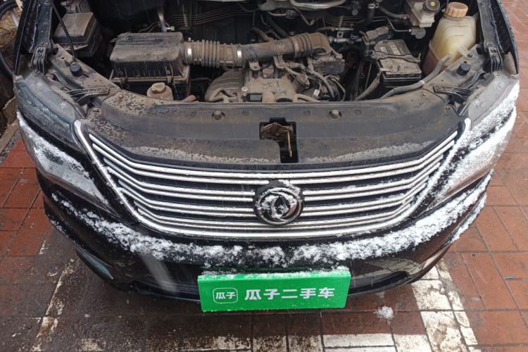 Used FORTHING Lingzhi 2019 M5L 1.6L 7-Seater Exclusive Model China VI Standard Engine Bay