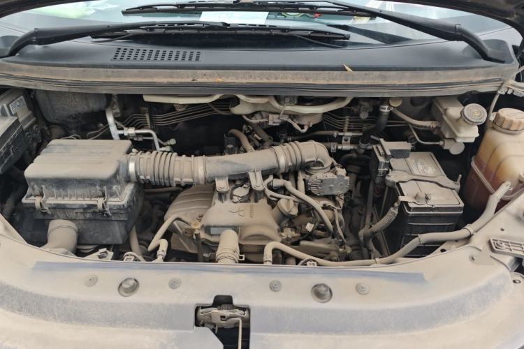 Used FORTHING Lingzhi 2019 M5L 1.6L 7-Seater Standard Model China VI Engine Bay