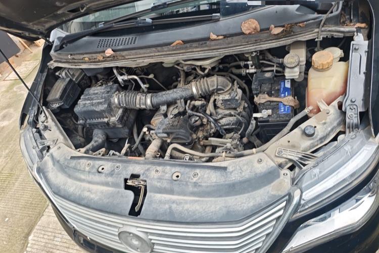 Used FORTHING Lingzhi 2019 M5L 1.6L 7-Seater Luxury Model China VI Standard Engine Bay