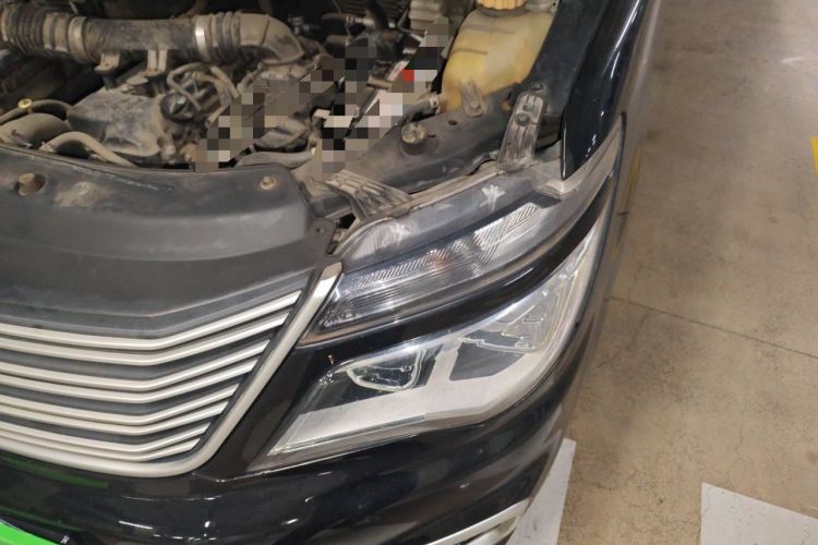 Used FORTHING Lingzhi 2019 M5L 1.6L 7-Seater Exclusive Model China VI Standard Engine Bay Left