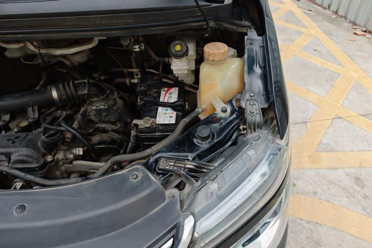Used FORTHING Lingzhi 2019 V3 1.6L 2-Seat Standard Model China VI Engine Bay Left