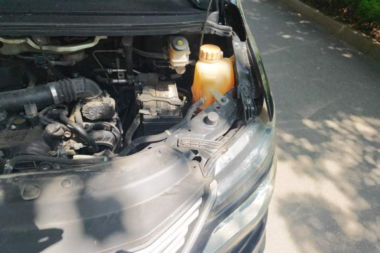 Used FORTHING Lingzhi 2019 V3 1.6L 2-Seat Standard Model China VI Engine Bay Left