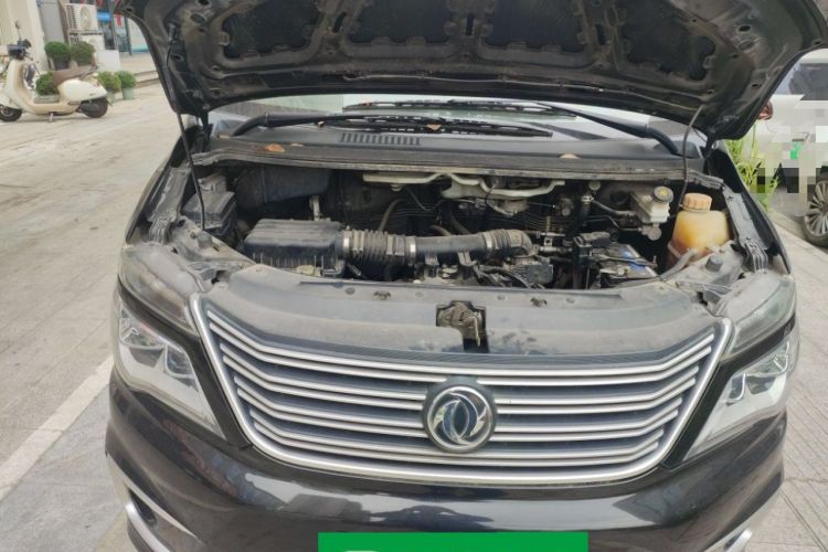 Used FORTHING Lingzhi 2019 M5L 1.6L 7-Seater Base Model China VI Standard Engine Bay Right