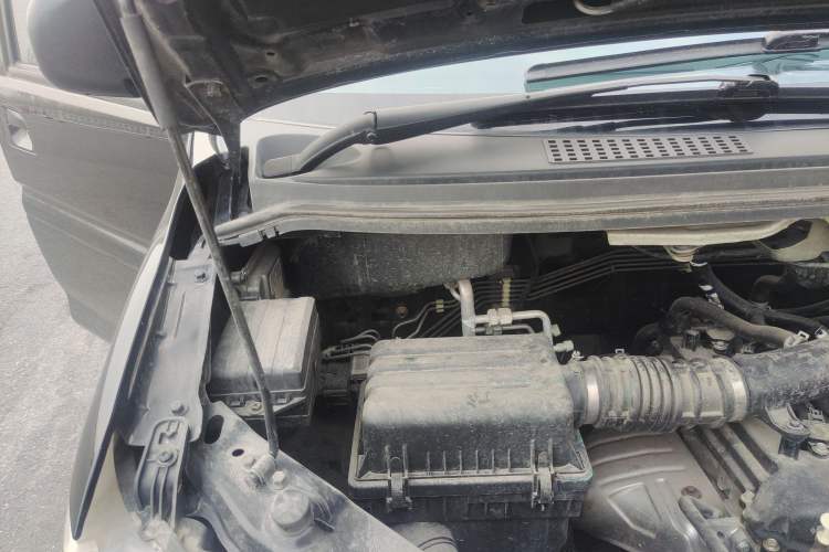 Used FORTHING Lingzhi 2019 M5 1.6L 7-Seater Luxury Model China VI Standard Engine Bay Right