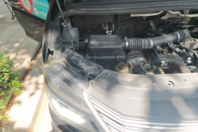 Used FORTHING Lingzhi 2019 V3 1.6L 2-Seat Standard Model China VI Engine Bay Right