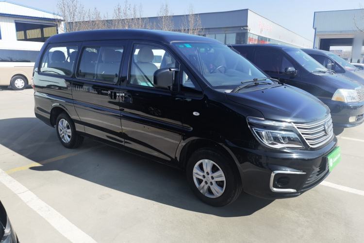 Used FORTHING Lingzhi 2019 M5L 1.6L 9-Seater Base Model China VI Standard Exterior 2