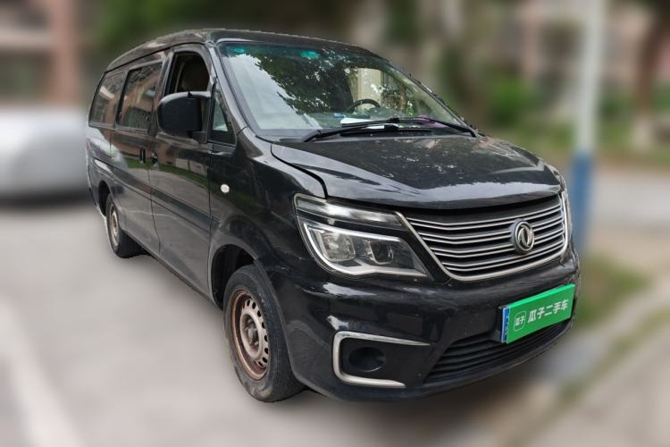 Used FORTHING Lingzhi 2019 M5L 1.6L 7-Seater Base Model China VI Standard Front Right 45 Deg