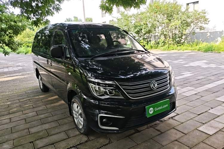 Used FORTHING Lingzhi 2019 M5L 1.6L 7-Seater Comfort Model China VI Standard Front Right 45 Deg