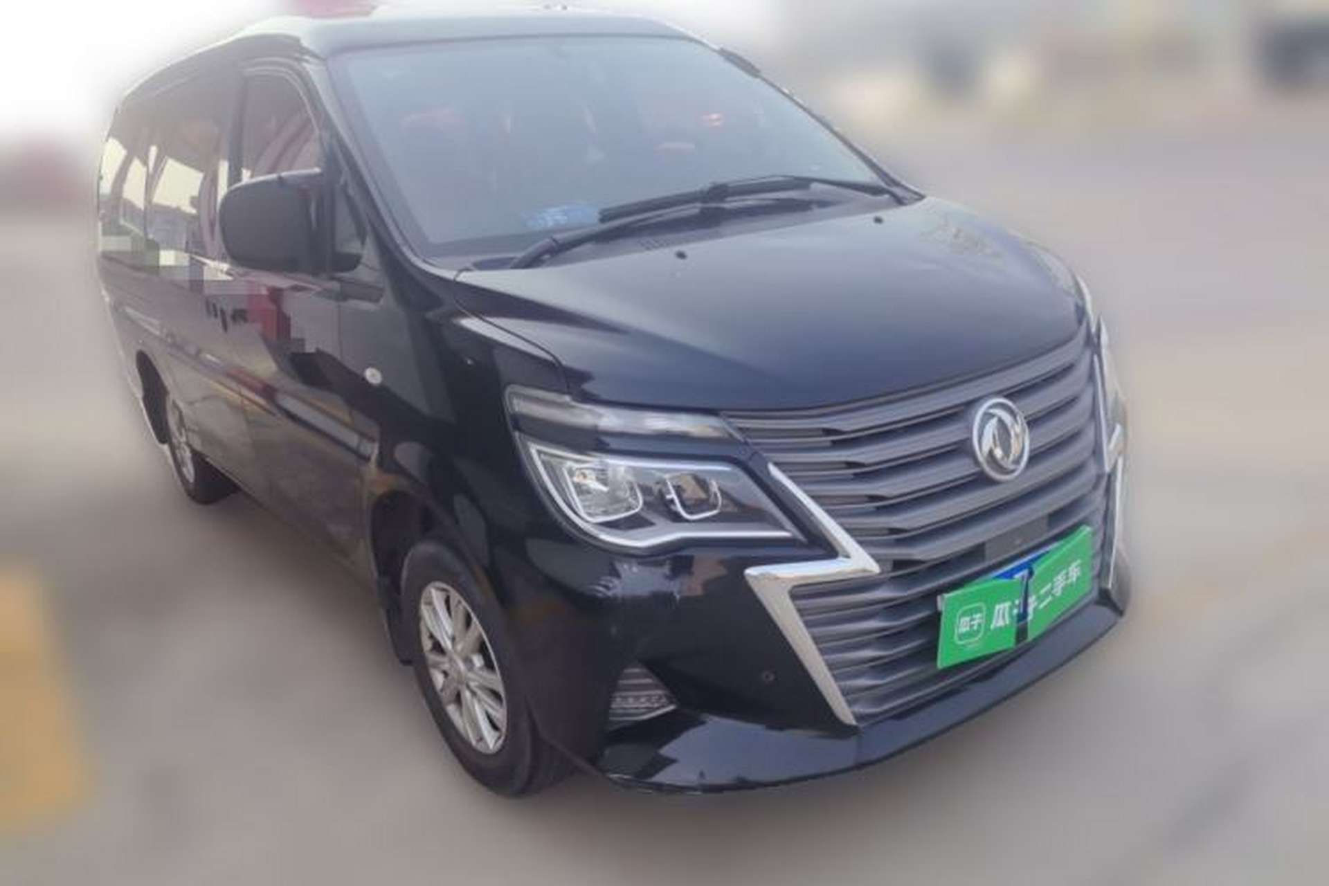 Used FORTHING Lingzhi 2019 M5L 1.6L 7-Seater Luxury Model China VI Standard Front Right 45 Deg