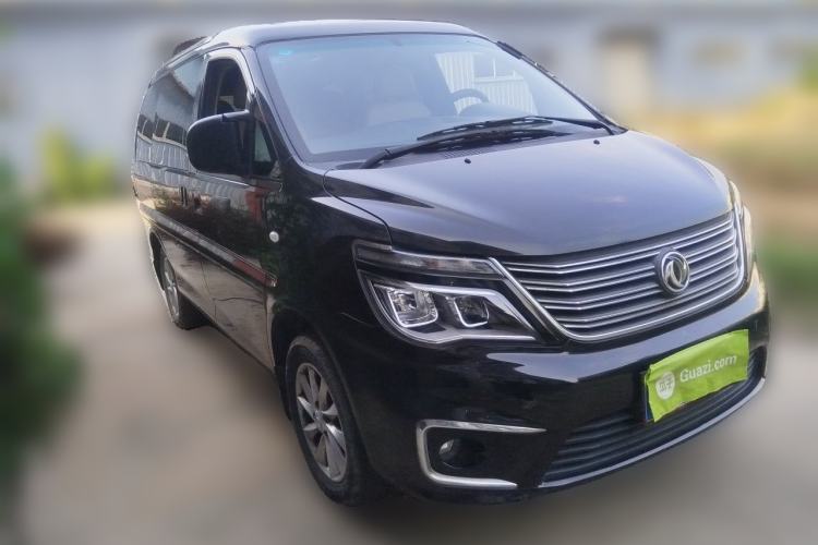 Used FORTHING Lingzhi 2019 M5 1.6L 7-Seater Luxury Model China VI Standard Front Right 45 Deg