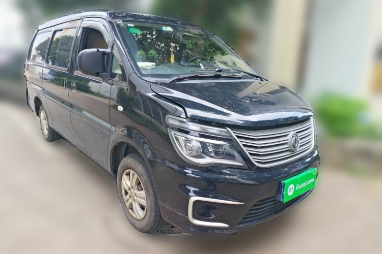 Used FORTHING Lingzhi 2019 M5L 1.6L 7-Seater Base Model China VI Standard Front Right 45 Deg