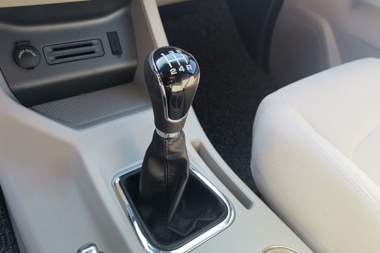 Used FORTHING Lingzhi 2019 M5L 1.6L 9-Seater Base Model China VI Standard Gear Lever