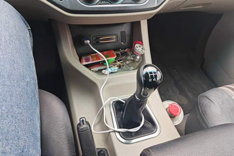 Used FORTHING Lingzhi 2019 M5L 1.6L 7-Seater Exclusive Model China VI Standard Gear Lever