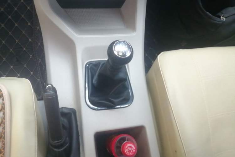 Used FORTHING Lingzhi 2019 M5 1.6L 7-Seater Exclusive Model China VI Standard Gear Lever