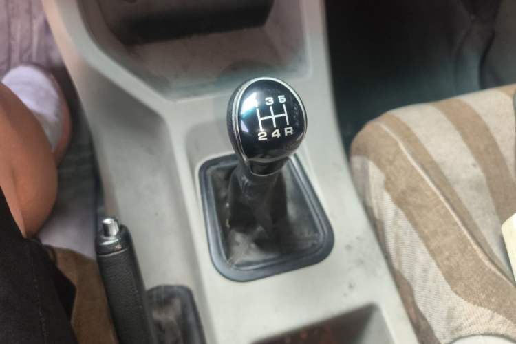 Used FORTHING Lingzhi 2019 M5L 1.6L 7-Seater Exclusive Model China VI Standard Gear Lever