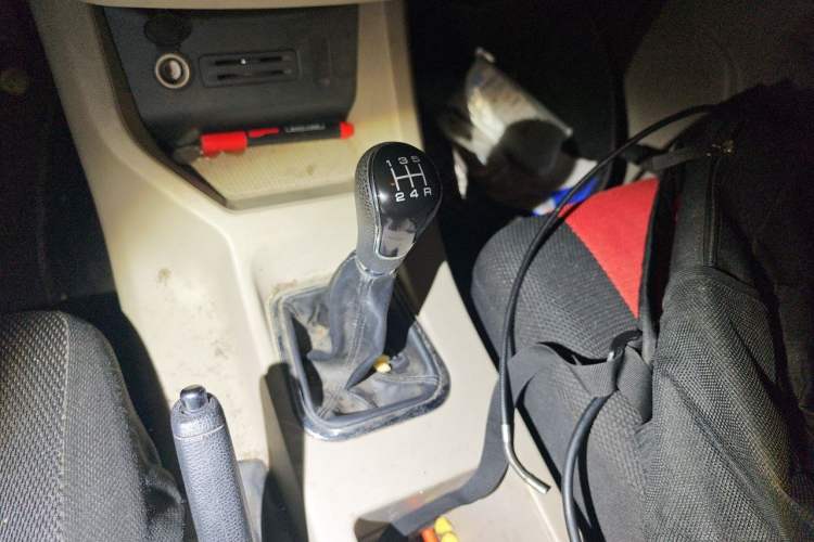 Used FORTHING Lingzhi 2019 V3 1.6L 2-Seat Standard Model China VI Gear Lever