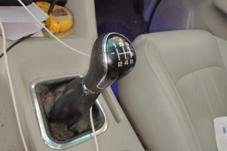 Used FORTHING Lingzhi 2019 M5 1.3T 7-Seater Luxury Model Gear Lever