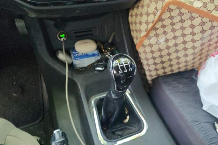 Used FORTHING Lingzhi 2019 V3 1.6L 2-Seat Standard Model China VI Gear Lever