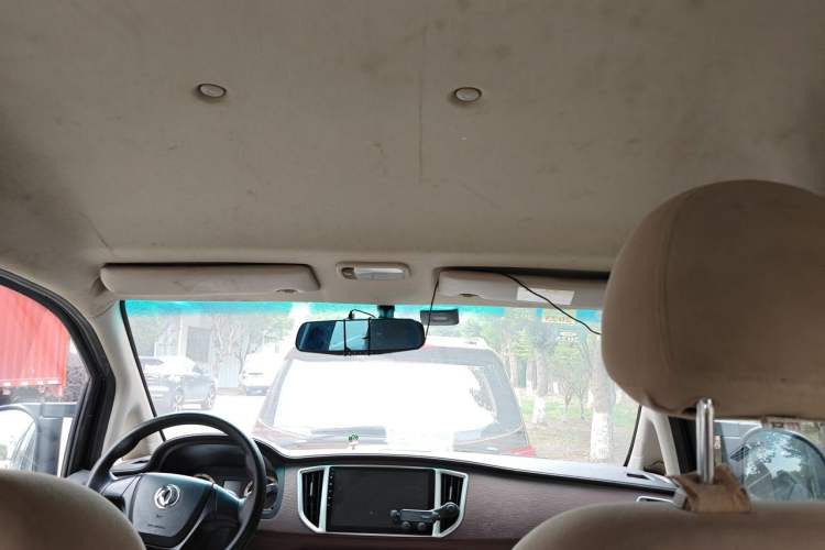 Used FORTHING Lingzhi 2019 M5L 1.6L 7-Seater Standard Model China VI Headliner