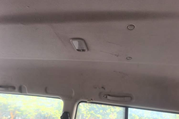Used FORTHING Lingzhi 2019 M5 1.6L 7-Seater Base Model China VI Headliner